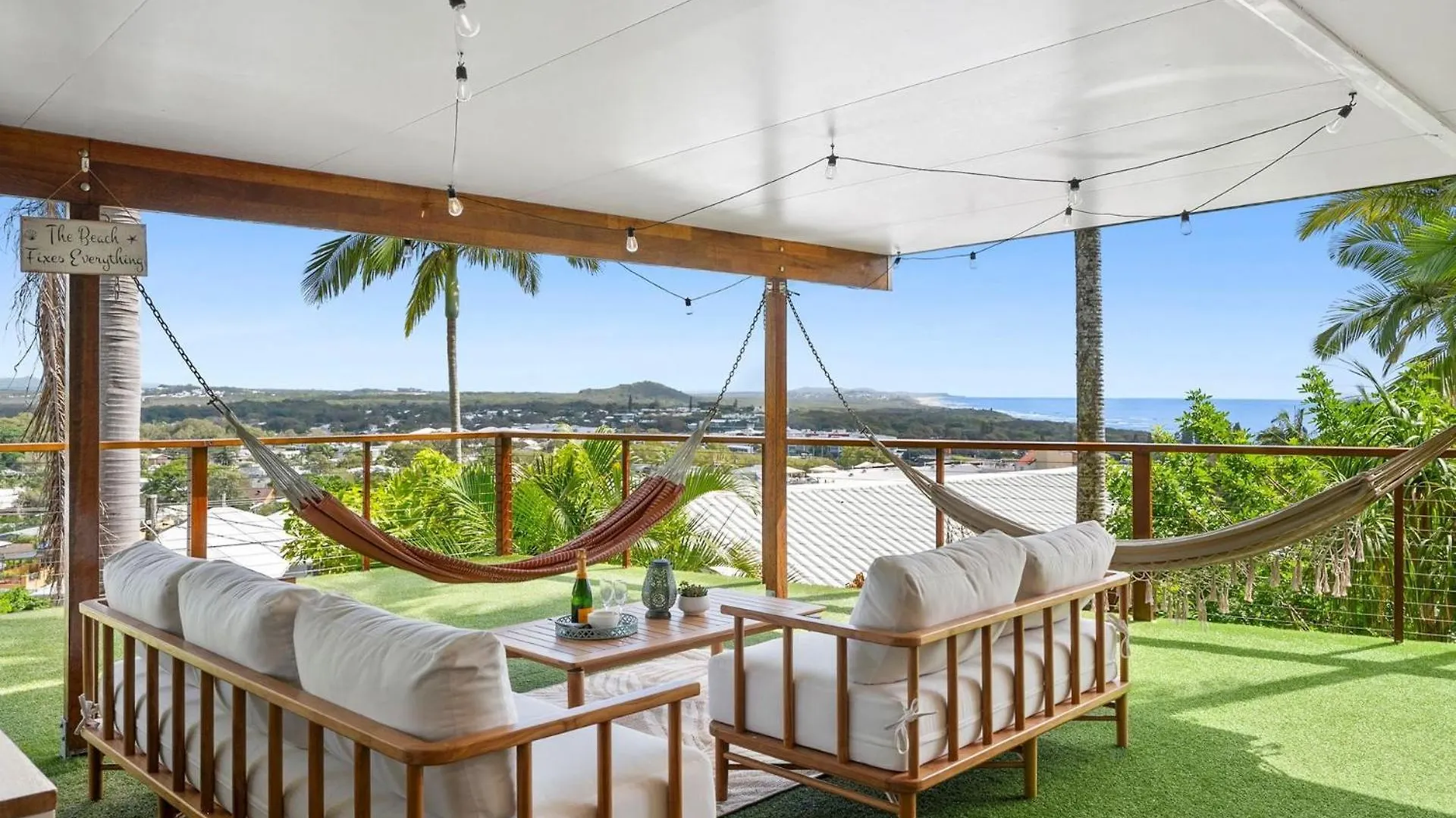Treasureview Beach House #9 -Entire Property Coolum Beach