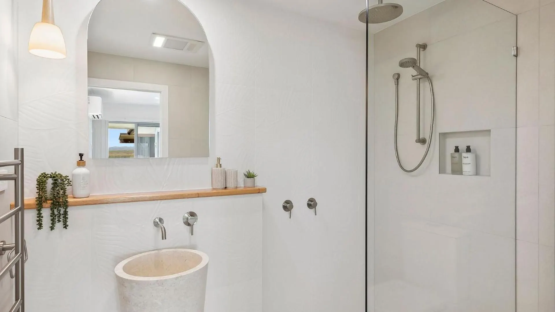 Treasureview Beach House #9 -Entire Property Coolum Beach Ausztrália