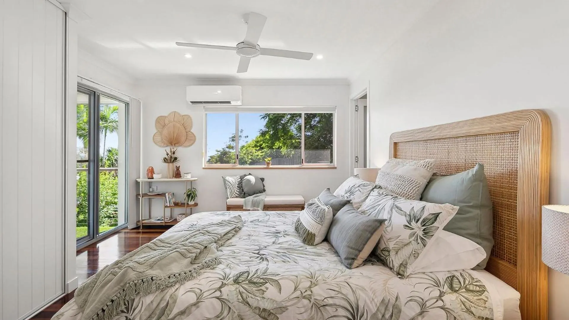 Nyaraló Treasureview Beach House #9 -Entire Property Coolum Beach